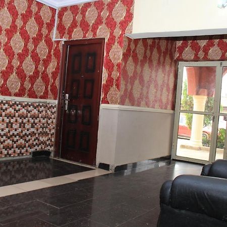Aquatic Suites & Apartments Aliayabiagba 외부 사진