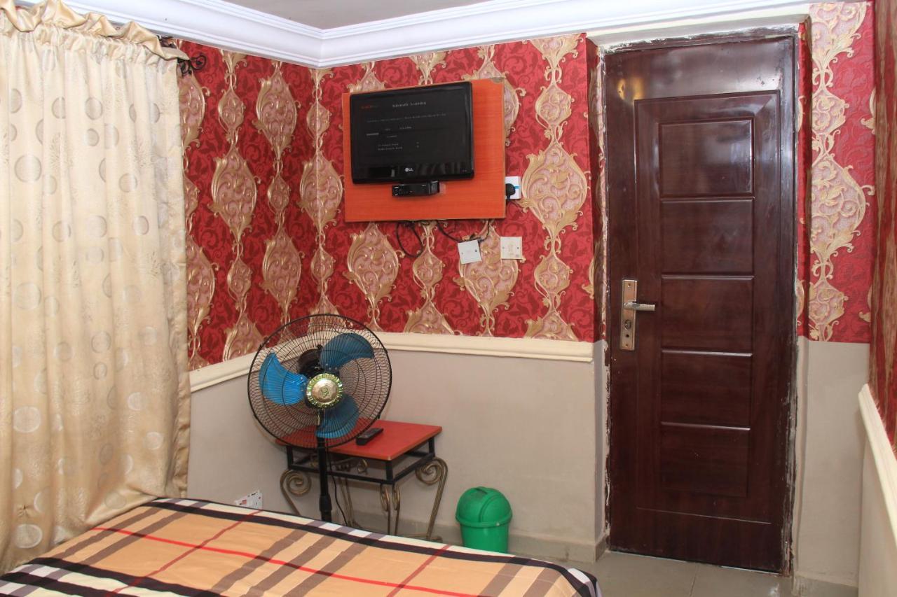 Aquatic Suites & Apartments Aliayabiagba 외부 사진