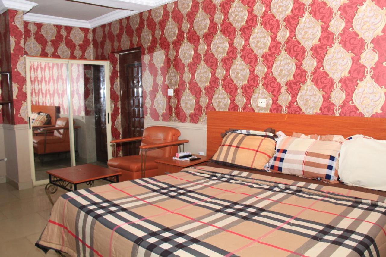Aquatic Suites & Apartments Aliayabiagba 외부 사진
